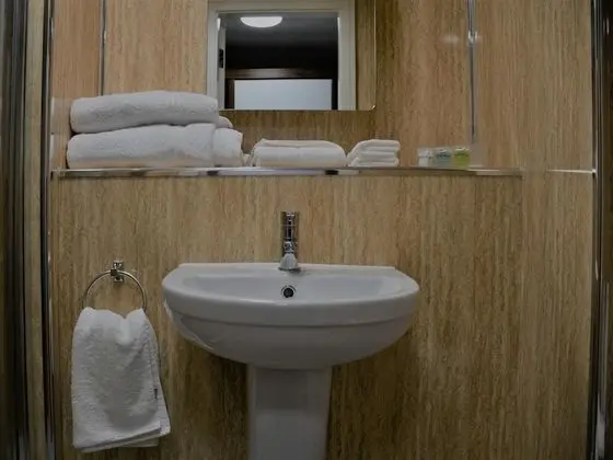 Executive Stüdyo, Banyolu/Duşlu