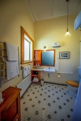 Superior Oda, 1 En Büyük (King) Boy Yatak, Engellilere Uygun (Queen Room with Shower: Victoria)