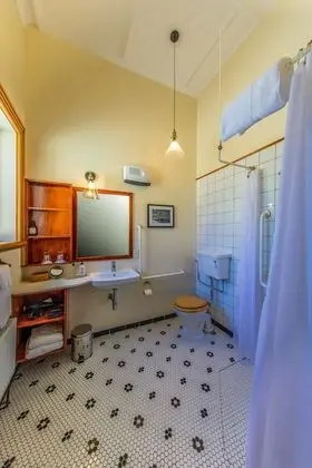 Superior Oda, 1 En Büyük (King) Boy Yatak, Engellilere Uygun (Queen Room with Shower: Victoria)