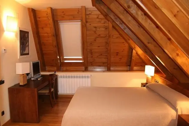 Habitación Doble Superior Abuhardillada