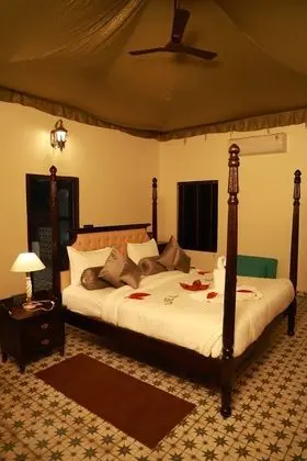 Luxury Tek Büyük Yataklı Oda
