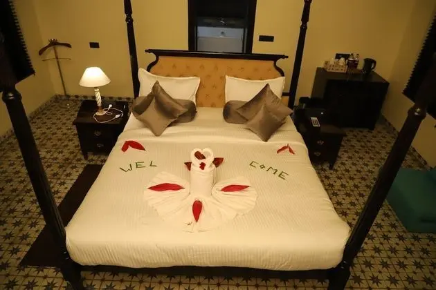 Luxury Tek Büyük Yataklı Oda