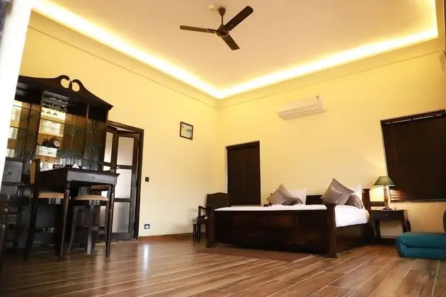 Luxury Tek Büyük Yataklı Oda