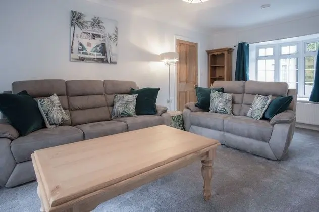 Ev (5 Bedrooms)