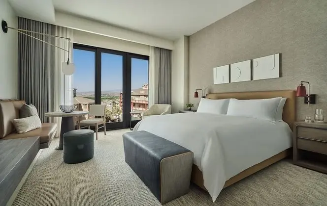 Two Bedroom Peak King Residence