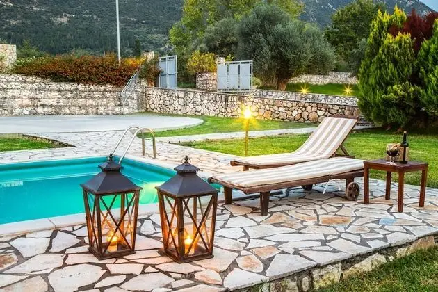Villa, 2 Yatak Odası, Kişiye Özel Havuzlu, Bahçeli