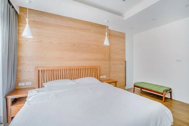 Deluxe Tek Büyük Yataklı Oda, Balkon, Okyanus Manzaralı
