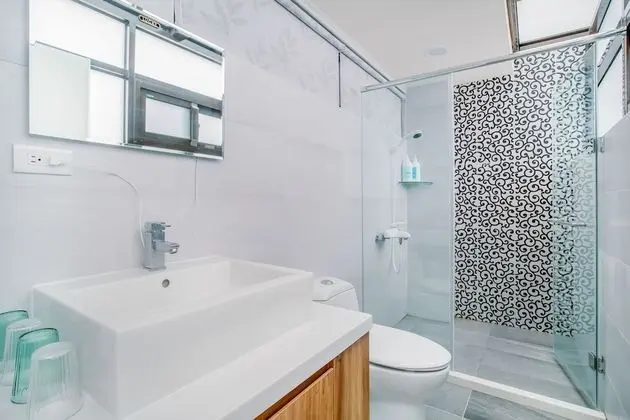 Dört Kişilik Oda, Balkon, Deniz Manzaralı