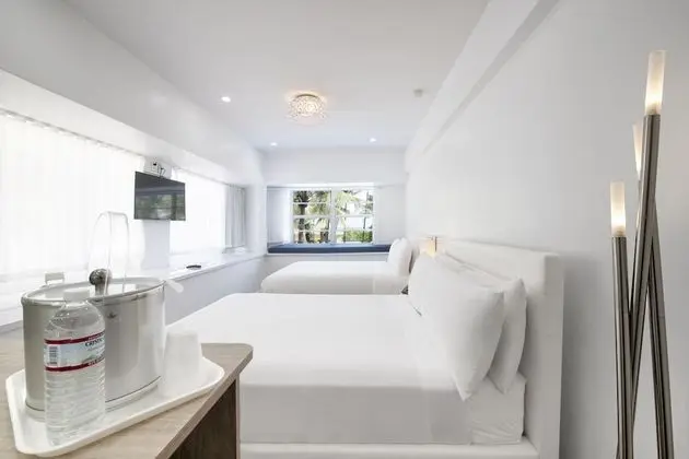 Ocean Corner Suite 2 Queen Beds