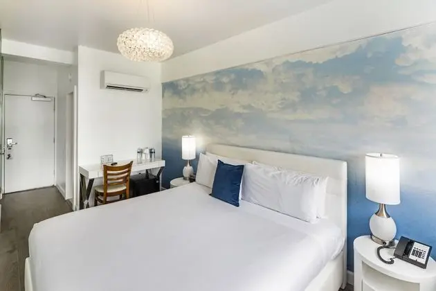 Ocean Front Room 1 King Bed