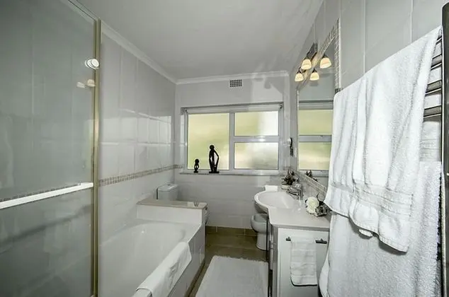 Luxury Tek Büyük Yataklı Oda