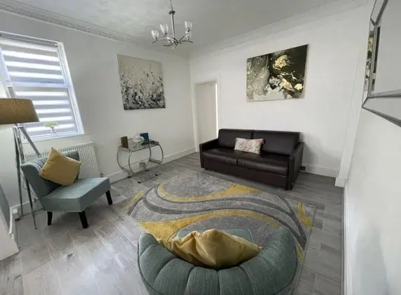 Family Apart Daire, Engellilere Uygun, Banyolu/Duşlu (Flat 4-Luxury Family Flat)