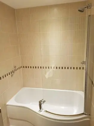 Tek Büyük Yataklı Oda, 1 Çift Kişilik Yatak