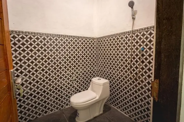 Standard Ortak Ranzalı Oda, Sadece kadınlar için