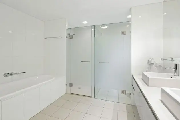 3 Bedroom 2 Bathroom Waterfront Apartment
