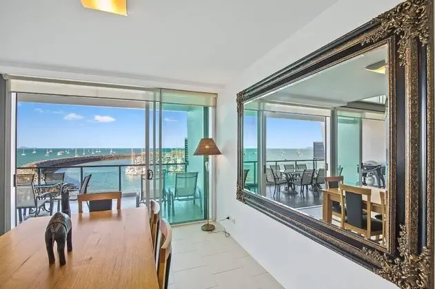 4 Bedroom 3 Bathroom Waterfront Loft Penthouse