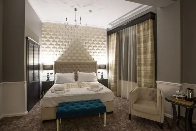 Deluxe Tek Büyük Yataklı Oda