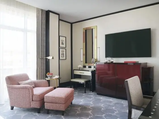 Superior Room, 1 King Bed