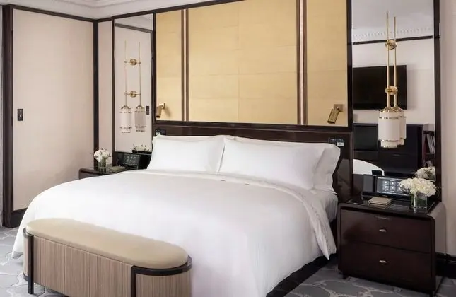 Superior Room, 1 King Bed