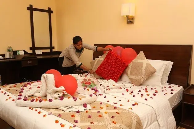 Honeymoon Tek Büyük Yataklı Oda