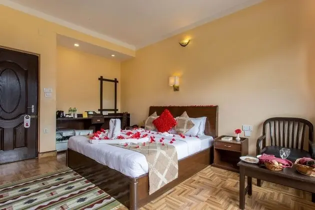 Honeymoon Tek Büyük Yataklı Oda
