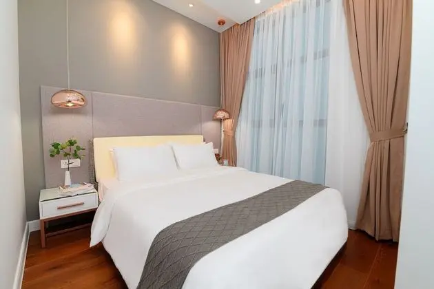 Peninsula Deluxe Room