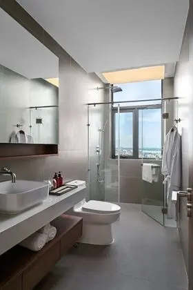 Peninsula Deluxe Room