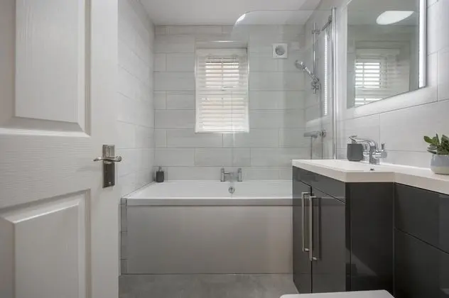Luxury Apart Daire, Banyolu/Duşlu (Penleys)