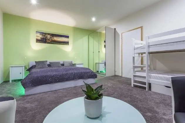 Superior Apart Daire, Birden Çok Yatak, Bahçe Manzaralı