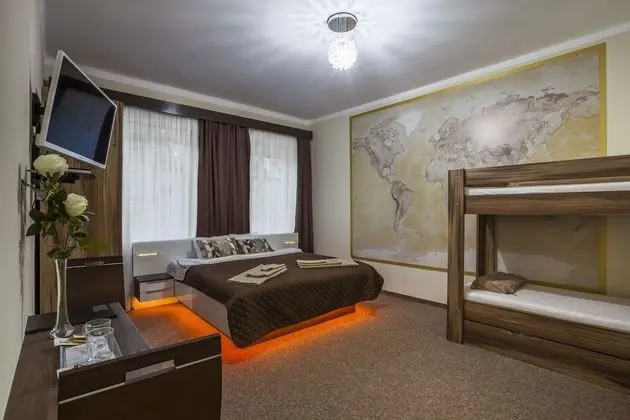 Penmoor Place Super King room (brown)