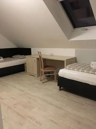 Tek Büyük veya İki Ayrı Yataklı Oda