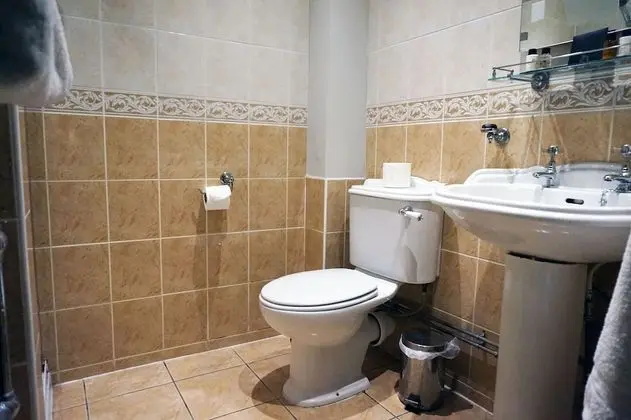 Economy Tek Büyük Yataklı Oda