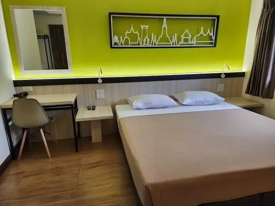 Standard Tek Büyük Yataklı Oda