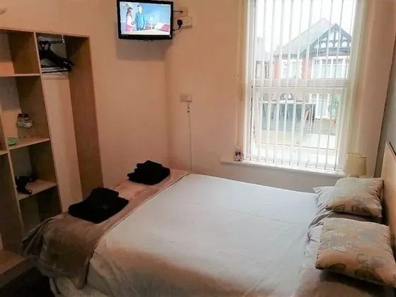 Tek Büyük Yataklı Oda