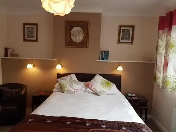 Tek Büyük Yataklı Oda