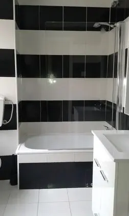 İki Ayrı Yataklı Oda, Balkon, Şehir Manzaralı