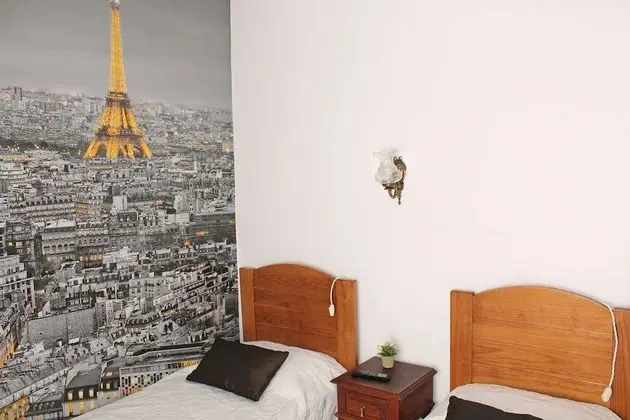 Economy İki Ayrı Yataklı Oda (Shared Shower)