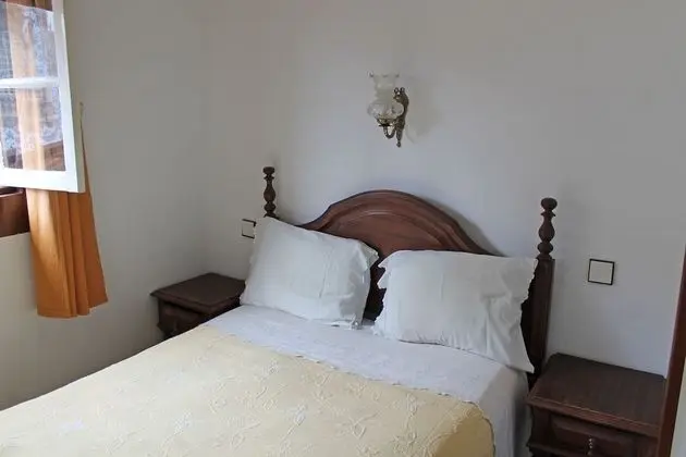 Economy Tek Büyük Yataklı Oda (Shared Shower)