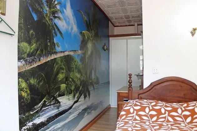 Economy Tek Büyük Yataklı Oda (Shared Shower)