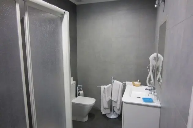 Basic Tek Büyük Yataklı Oda, Ortak Banyo