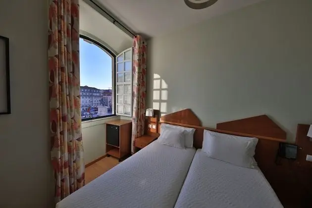 Deluxe Tek Büyük veya İki Ayrı Yataklı Oda, Özel Banyo