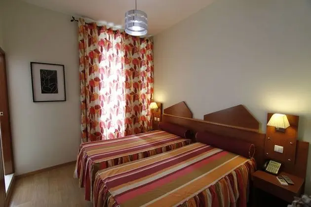 Deluxe Tek Büyük veya İki Ayrı Yataklı Oda, Özel Banyo