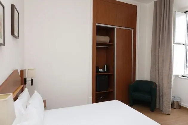 Deluxe Tek Büyük veya İki Ayrı Yataklı Oda, Özel Banyo