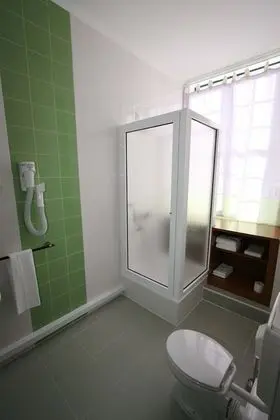 Deluxe Tek Büyük veya İki Ayrı Yataklı Oda, Özel Banyo