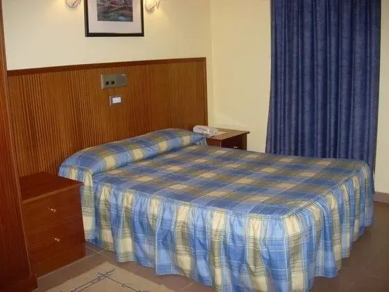 Tek Büyük Yataklı Oda, Dağ Manzaralı