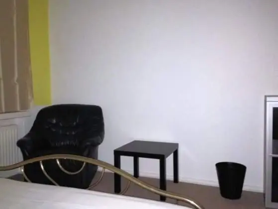 Tek Büyük Yataklı Oda, Ortak Banyo
