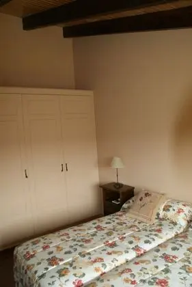 Tek Büyük Yataklı Oda, 2 Tek Kişilik Yatak, Ortak Banyo