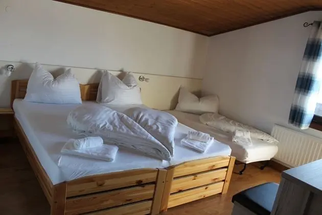 Deluxe Tek Büyük Yataklı Oda, Balkon (3 Personen incl. Summer Card)