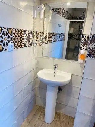 Üç Kişilik Oda, Özel Banyo