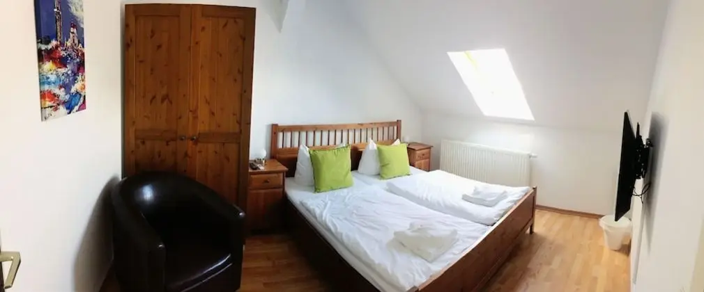 Family Tek Büyük Yataklı Oda, 3 Yatak Odası, Sigara İçilmez, Ortak Banyo